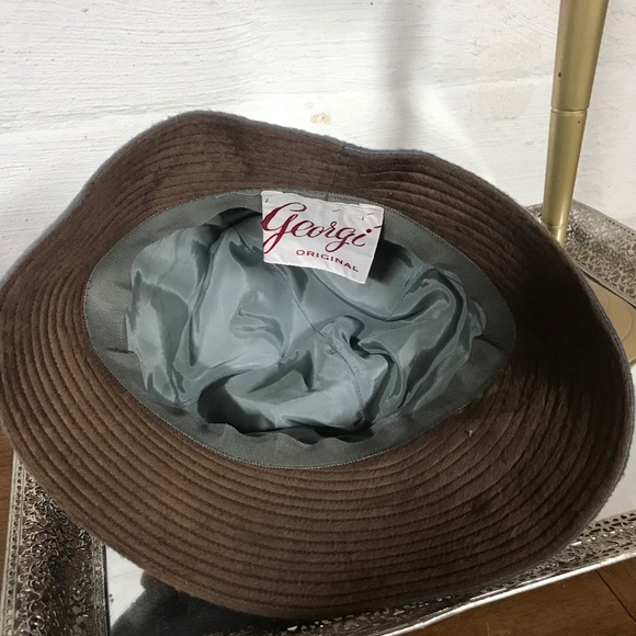VINTAGE GEORGI ORIGINAL GRAY & BROWN VELOUR MODIFIED FEDORA FELT HAT - Picture 9 of 11